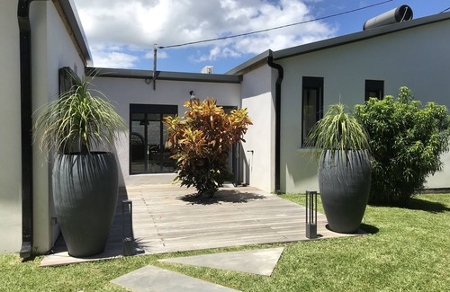 Grand Fond Villa | Villa 'Le Ravenale' with pool near lagoon and beach in Saint-Gilles-les-bains