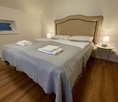 Glienicke/Nordbahn Apartment | Villa Småland- Stilvolles Naturidyll bei Berlin