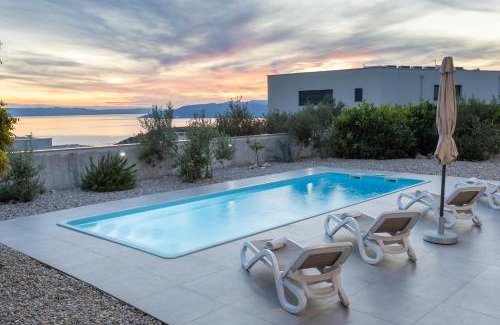 Veliko Brdo House | VILLA VIS MARIS