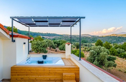 Faralya Villa | Villa with Shared Pool and Jacuzzi in Seydikemer