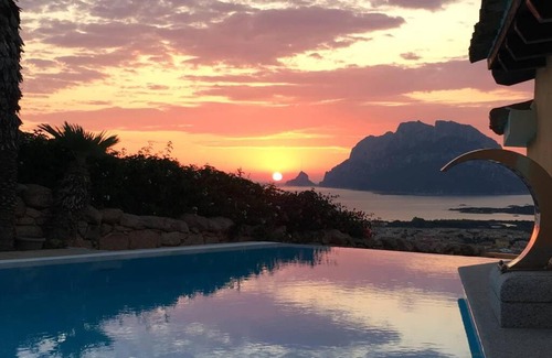 Porto San Paolo Villa | VILLAROSA Views