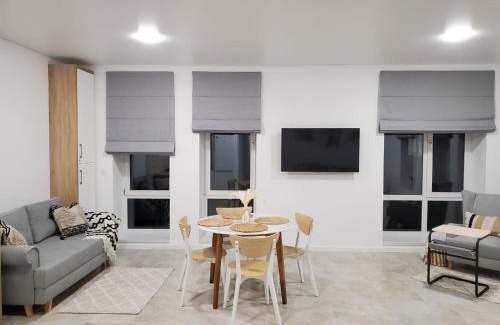 Ternopil Apartment | VINNA Просторі апартаменти в новобудові.