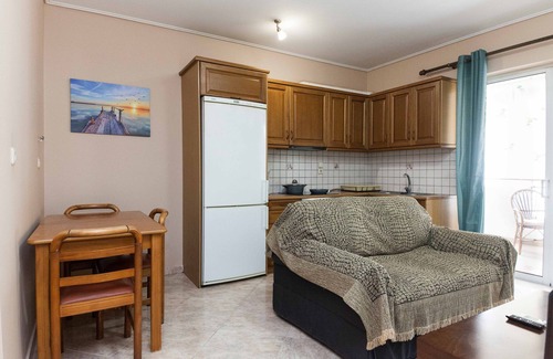 Vyronas Apartment | Vironas Delight 1Bd Apt w Lovely Balcony
