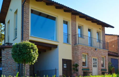 Castagnole Monferrato House | Vita Bella