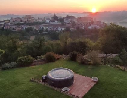 Castagnole Monferrato House | Vita Bella