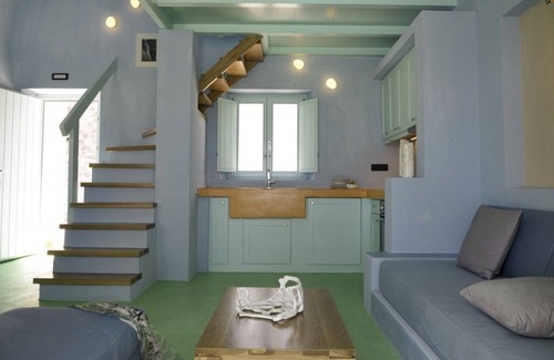 Pyrgos House | Voreina Gallery Suites