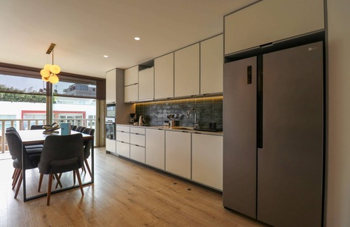 Miraflores Apartment | w* | Modern 2BR w/Balcony in Miraflores