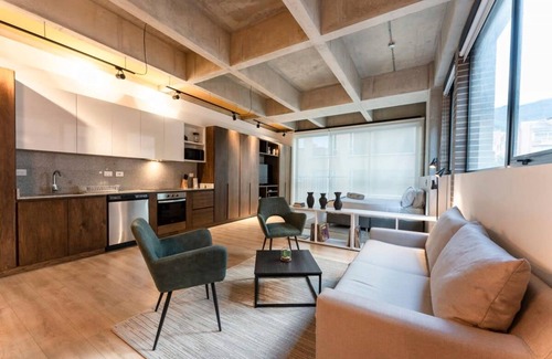 Chico Reservado Apartment | w Modern Loft in Parque 93