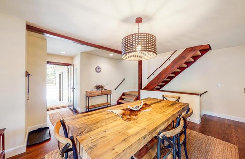 Warm Springs House | Warm Springs Getaway