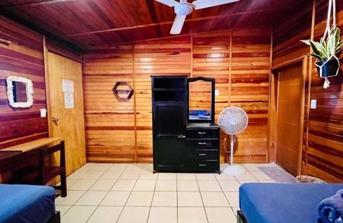 Brisas de Zicatela Hotel | Wasi la Punta 2 Starlink 2min walk to the beach