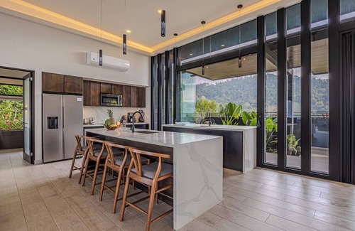 Portalon House | Waterfall pool-Private-Amazing ocean and sunset views-Wildlife