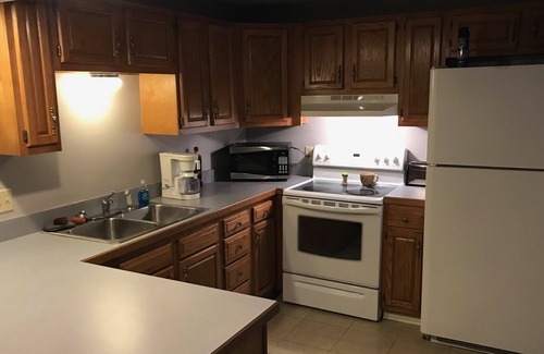 Nashport Cottage | WATERFRONT Eagle's Nest Lake Cottage with Boat Dock on Buckeye Lake