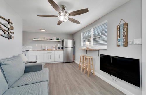 Town N County Park Apartment | Waterfront Peninsula with Boat Ramp & Dock