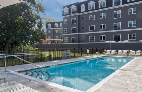 Rochester Apartment | We'll Care For Your Elderly Loved One When You're Away From Home