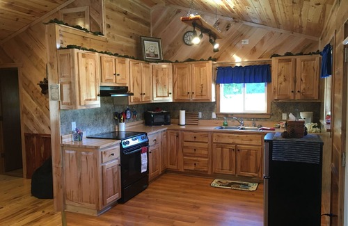 Dundas Cabin | Welcome to The Rustic Retreat where you can rest and relax.