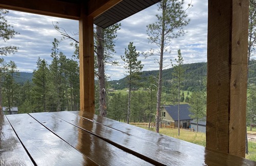 Sturgis House | Welcome to your cabin in the woods, minutes from Sturgis or Deadwood