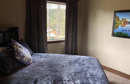Sturgis House | Welcome to your cabin in the woods, minutes from Sturgis or Deadwood