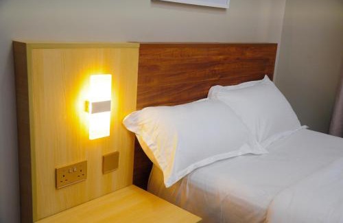 Kireka Apartment | White Cottage Suites