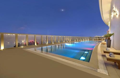 Diplomatic Area Hotel | White Square Curve Hotel & Suites