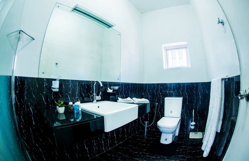 Kollupitiya Hotel | Whitehouse Residencies
