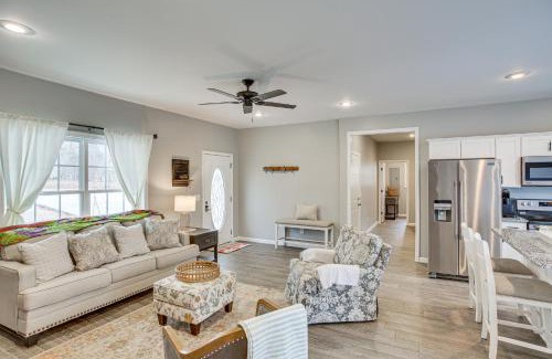 Winchester House | Winchester Home with Deck Less Than 1 Mi to Tims Ford Lake!