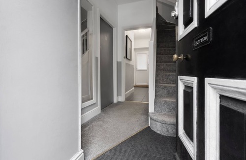 Windermere Apartment | Windermere Central Hotel - Room 4