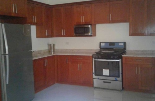 Port-au-Prince House | WISDOM IS READY TO SERVE YOU/FREE TRANSPORTATION AVAILABLE