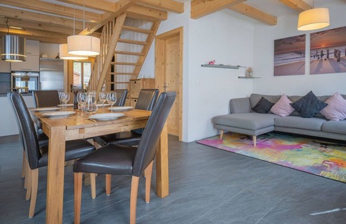 Chamoson House | Wonderful private villa for 6 guests with WIFI, TV, terrace and pets allowed