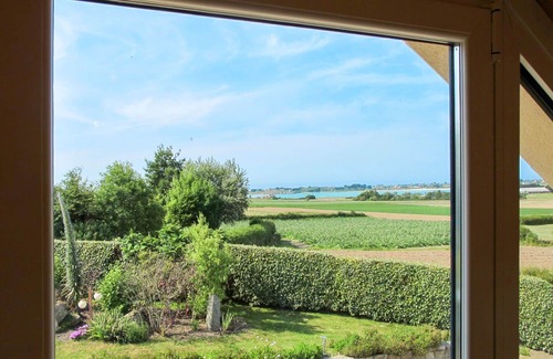 Plounevez-Lochrist House | Wonderful private villa for 4 guests with WIFI, TV and terrace