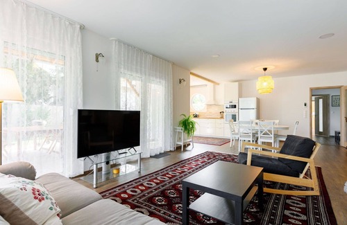 Balatonoszod House | Wonderful private villa for 8 people with A/C, WIFI, TV and terrace