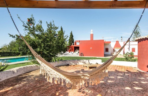 Pata de Cima Villa | Wonderful private villa for 14 guests with private pool, WIFI, A/C, TV and patio
