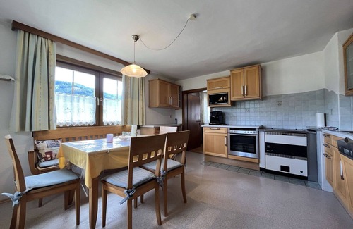Niederwolz House | Wonderful private villa for 6 guests with WIFI, TV, terrace and pets allowed