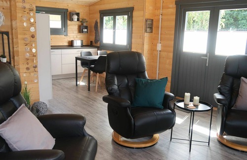 Alpenrod House | Wonderful private villa for 4 people with TV and terrace