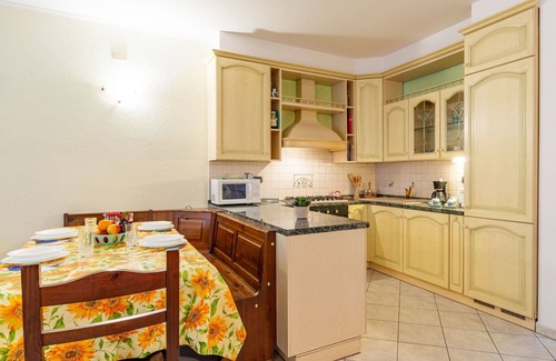 Corrido House | Wonderful private villa for 4 guests with WIFI, hot tub, TV, terrace and pets allowed