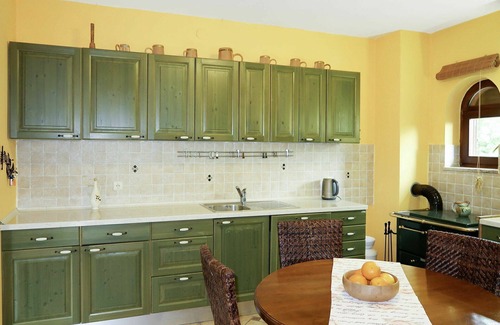 Drinovci House | Wonderful private villa for 4 people with A/C, private pool, WIFI, TV, terrace and pets allowed