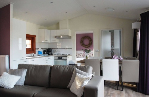 Susteren House | Wonderful private villa for 6 guests with WIFI, pool, TV and terrace