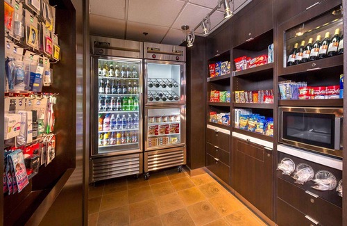 Durham Hotel | Wonderful Stay, Amazing Location! Free Parking, Onsite Pool, Pets Allowed