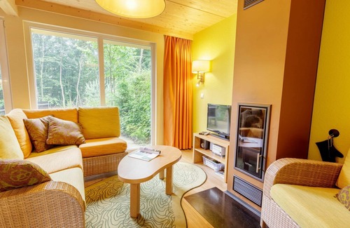 Nohfelden House | Wonderful villa for 4 guests with WIFI, pool, TV, terrace and parking