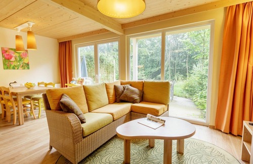 Nohfelden House | Wonderful villa for 4 guests with WIFI, pool, TV, terrace and parking