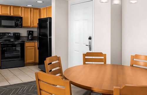 Survey Creek Resort | Wyndham Palm Aire Resort 2BR – Spacious Stay Near Golf, Spa & Beach
