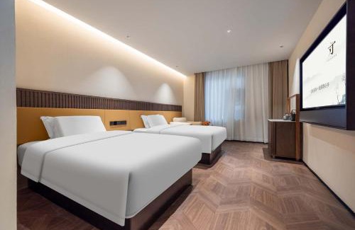 Donghu Qu Hotel | Yi Nian · Fangcun Hotel
