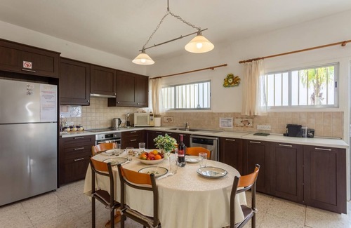Latchi Villa | Yiangos House - Three Bedroom Villa, Sleeps 6