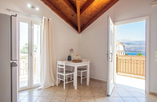 Lixouri Apartment | Your Destination