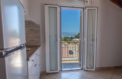 Lixouri Apartment | Your Destination