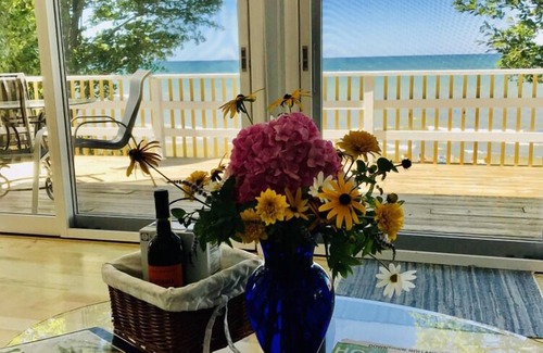 Port Sheldon Cottage | Your private beach on Lake Michigan . book N O W! 6Night just opened Jul 6-12