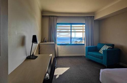 Darwin City Centre Apartment | ZEN88 ESPLANADE: Hotel Suite w/Ocean/Sunset Views