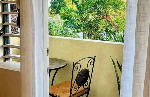 Lodge Hill House | ZenBreak Harbour View 4bd