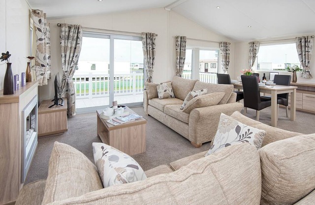 2 bedroom accommodation in Cresswell beach