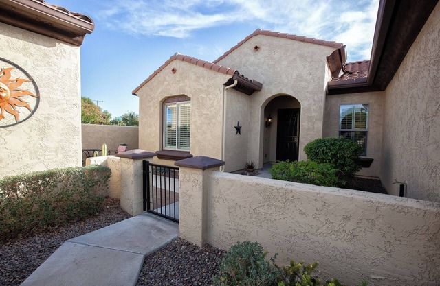 20% better offer for a beautiful and cozy property in Sun City Festival, AZ .
