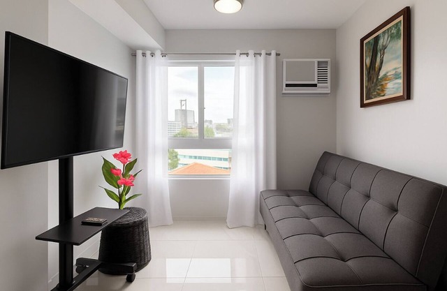 3GM- 1 bedroom condo with balcony